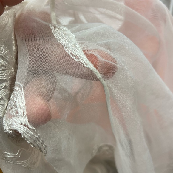 VINTAGE 70s White Organza Embroidered High-Neck Blouse XS - Picture 12 of 12